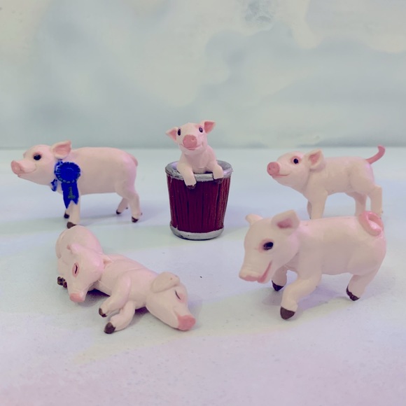 Tiny Toy Pig Figures - Picture 2 of 8